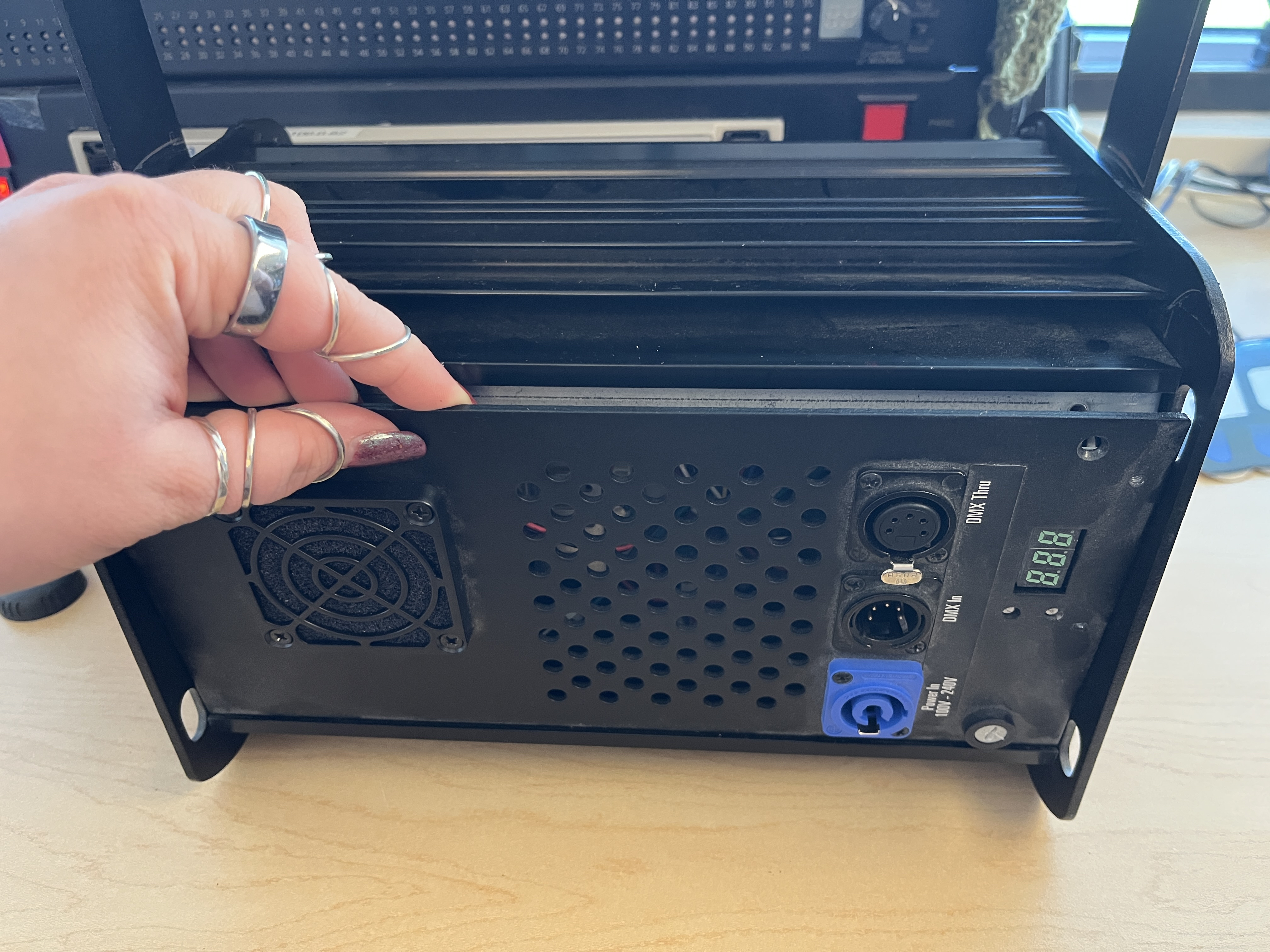 Removing Selador Backplate.png